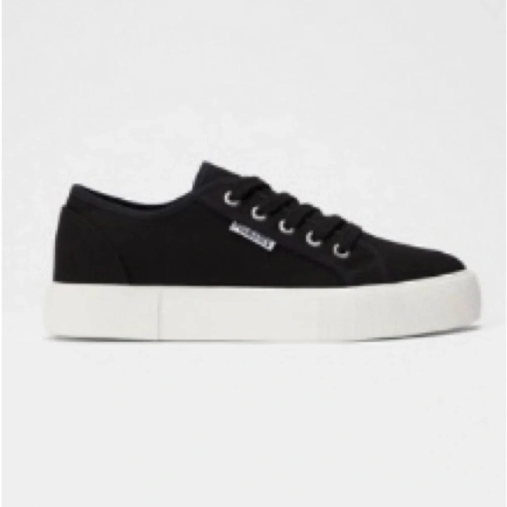 Fabletics First Timer Black Platform Sneaker - Size 8.5